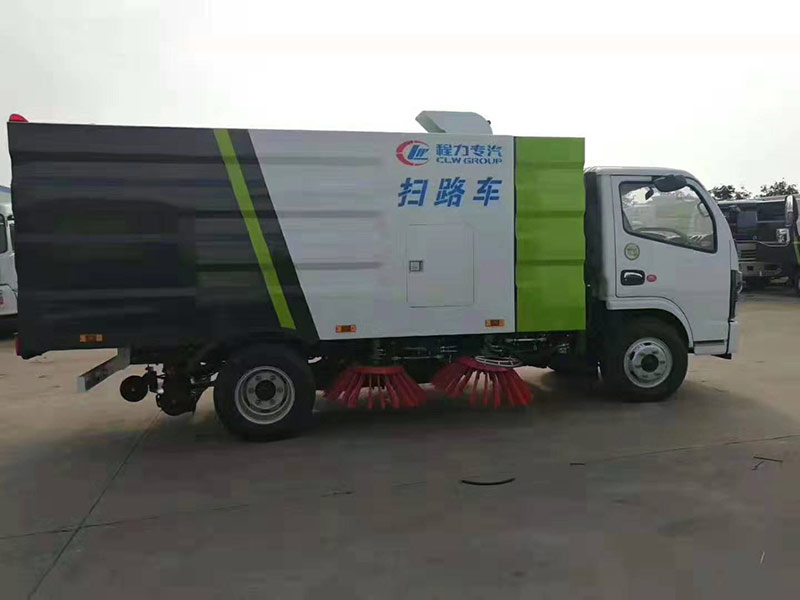 国六东风利卡扫路车