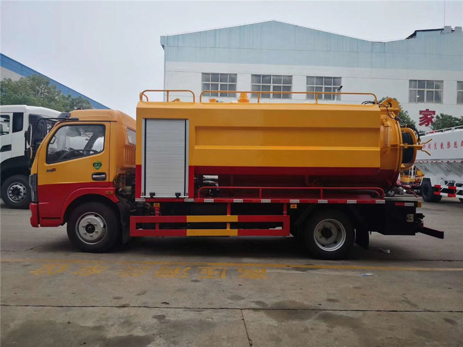 国六凯普特8方清洗吸污车