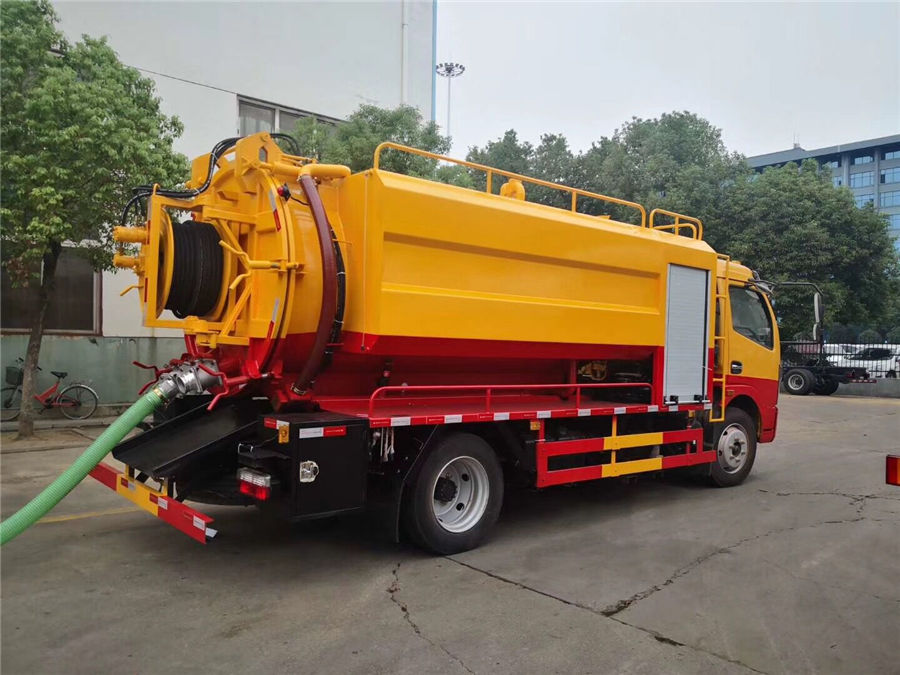 国六凯普特8方清洗吸污车
