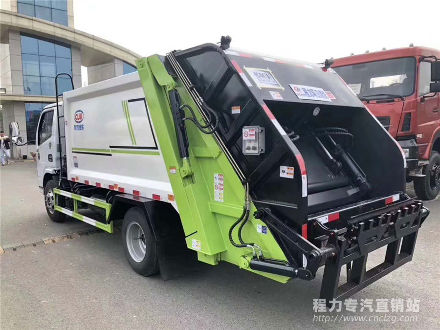国六东风多利卡压缩式垃圾车