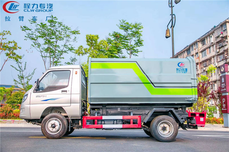 国六唐骏赛菱F3小型勾臂式垃圾车