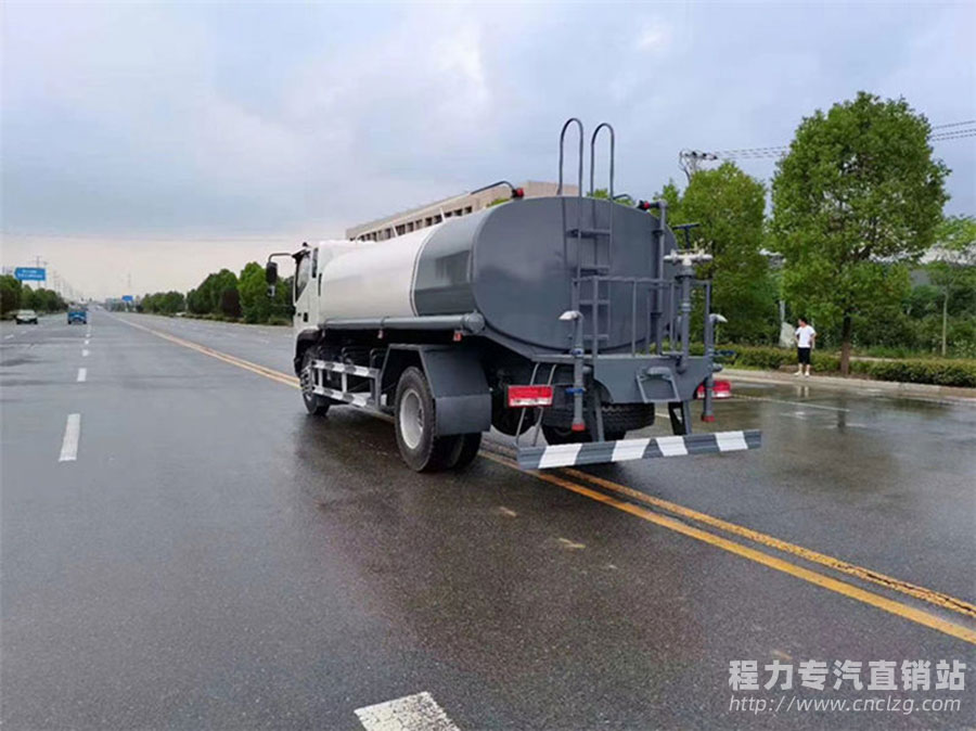 国六福田瑞沃10吨洒水车