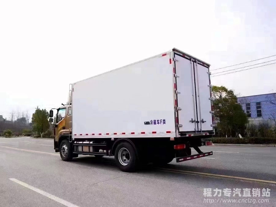 国六福田奥铃大黄蜂冷藏车|6米6冷藏车