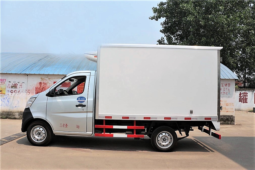 长安2.7米小型冷藏车-疫苗运输车